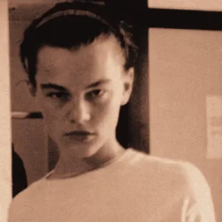 🌻 Leonardo DiCaprio actor, celebrity, portrait, young, male telegram sticker