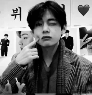 ⛓ 뷔 K-pop, портрет, селфи, мужчина, актер, певец telegram sticker