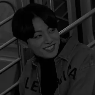 🥂 Jungkook kpop, 偶像, 歌手, 田柾国, bts, 男性, 黑白 telegram sticker