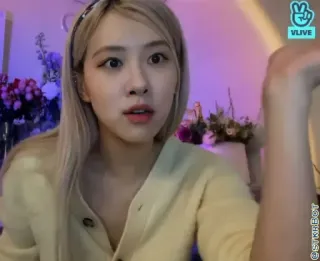 🐿 VLIVE vlive, 有名人, 女性, エンタメ telegram sticker