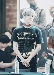 🕸 94/95
PAINT IT BLACK fashion, style, portrait, kpop, t-shirt, casual telegram sticker