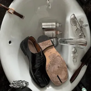 👢 scarpe, calzature, lusso, stile, moda, cura della persona, accessori, cura personale telegram sticker