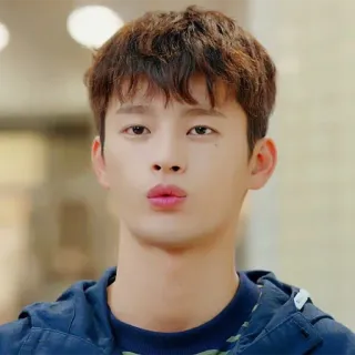 😚 whatsapp sticker