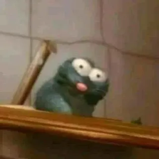 🤨 Remy Ratatouille whatsapp sticker