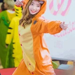 🐥 Charmander Pokemon Salamèche, combinaison, Pokémon, costume, animé, manga, cosplay telegram sticker