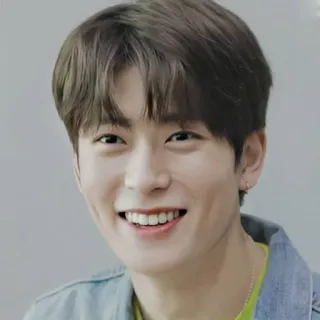📸 肖像, 男人, 微笑, 休闲, 亚洲人, 人, 有吸引力 telegram sticker