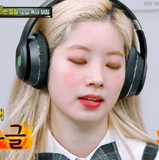 😑 YES YES woman, listening, headphones, korean, idol, person, music telegram sticker