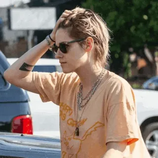 🤍 Kristen Stewart prominente, schauspielerin, person, sonnenbrille, blonde haare telegram sticker
