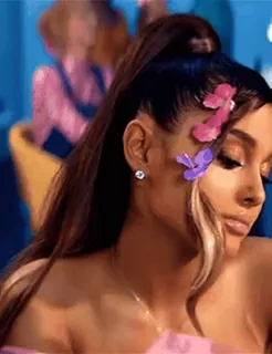 💎 Ariana Grande cantante, celebrità, ritratto, donna, fiori telegram sticker