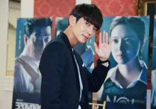👋 Lee Joon-gi Lawless Lawyer Acteur, Drama coréen, Lee Joongi, Célébrité, Lawless Lawyer whatsapp sticker
