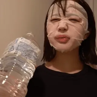 ❤️‍🔥 phụ nữ, khẩu trang, bình nước, chăm sóc da, sắc đẹp telegram sticker