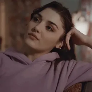 ♥️ kobieta, Hande Erçel, portret, osoba, turecka aktorka telegram sticker
