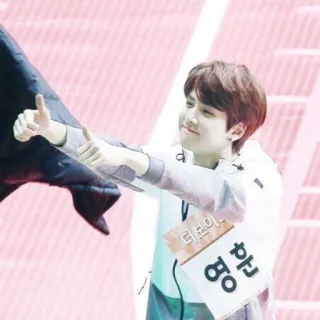 👍 더보이즈
영훈 K-pop, Idol, Celebrità, Coreano, The Boyz, Younghoon, Pollice in su whatsapp sticker