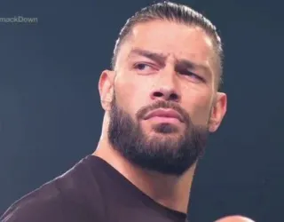 🤨 Roman Reigns Wrestler, Wrestling, Athlet, Roman Reigns, Smackdown whatsapp sticker
