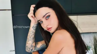 🍷 @Tniichawmn woman, portrait, tattoo, beauty, instagram, model telegram sticker