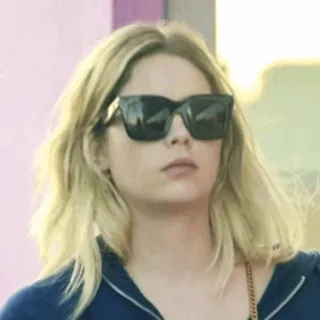 🦌 woman, blond, sunglasses, person, face, portrait telegram sticker