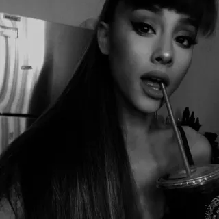 ⚓️ Ariana Grande ariana grande, cantante, celebridad, estrella pop, retrato, bebida, mujer telegram sticker