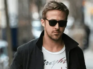 😔 Ryan Gosling actor, famoso, gafas de sol, hombre, retrato telegram sticker