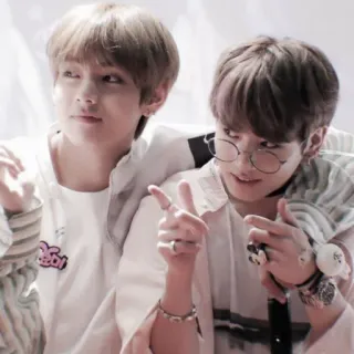 @Kittcnpaws's TaeKook ༉‧₊˚. telegram stickers