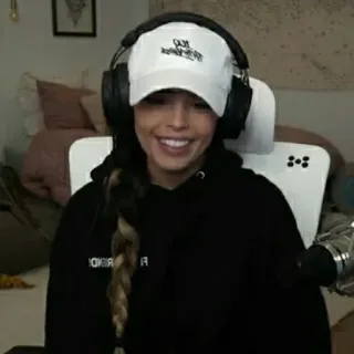 😄 100 Thieves Valkyrae, Streamer, Gamer, 100 Thieves telegram sticker