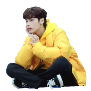 🤔 persona, seduto, giacca gialla, k-pop, idol, uomo, asiatico telegram sticker