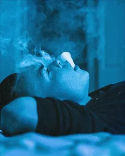 🚬سـّೋـیگارے➋🚬
Doktoooramm@ whatsapp stickers