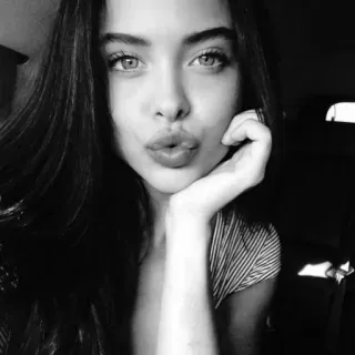 😘 mulher, retrato, preto e branco, beicinho, selfie telegram sticker