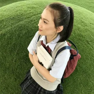 🙂 escolar, estudiante, uniforme, adolescente, césped, retrato, asiática whatsapp sticker