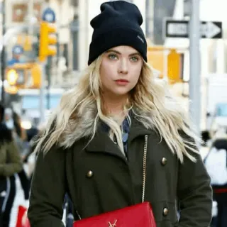🍓 woman, beanie, jacket, blonde hair, red purse, street style telegram sticker