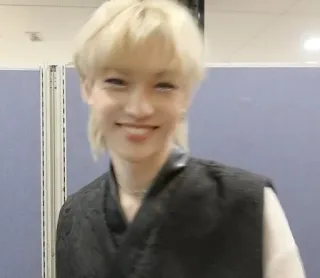 😁 Felix K-Pop, Stray Kids, Idol, Singer, Smile, Blonde Hair telegram sticker