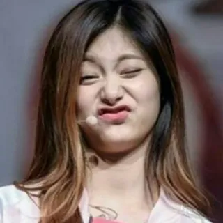 😶 faccia buffa, sciocco, espressione, persona, donna telegram sticker