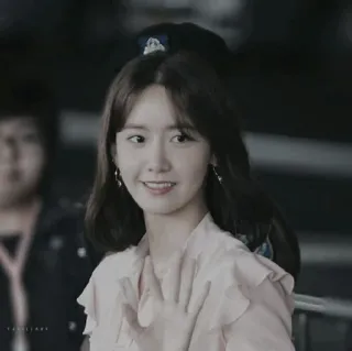 ⛲️ Yoona 允儿, K-pop, 韩国明星, 女演员, 歌手, 少女时代 telegram sticker