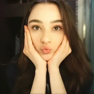 🍙 Frau, Gesicht, Porträt, Schönheit, Selfie, Mädchen telegram sticker