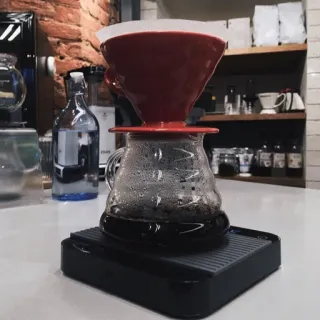 ☕ café, pour over, preparação de café, cafeteria, café, bebida whatsapp sticker