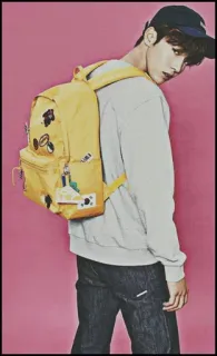 🎒 telegram sticker