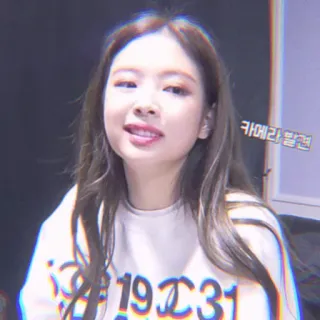 🎠 카메라 발견 coréen, appareil photo, femme, chanteuse, selfie, k-pop, kpop telegram sticker