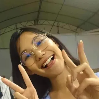 🔪 garota, sinal de paz, óculos, retrato, selfie, mulher telegram sticker