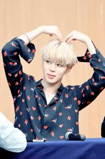 ➖ Jimin kpop, jimin, hati, idola, penyanyi, fans whatsapp sticker