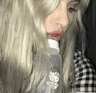 🙁 hello kitty, fles, vrouw, blond haar, babyfles, schattig telegram sticker
