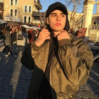 🍃 uomo, giacca, cappello, bomber, urbano, città, strada, moda telegram sticker