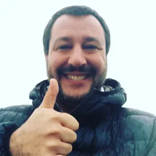 👍 Matteo Salvini politico, pollice in su, italiano, politico, sorriso telegram sticker