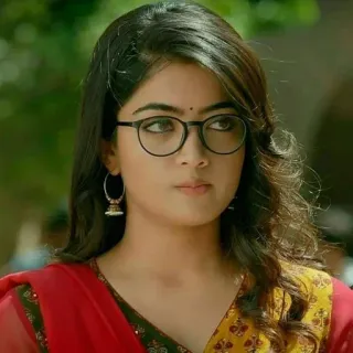 😡 Rashmika Mandanna vrouw, actrice, Indisch, bril, Rashmika Mandanna telegram sticker