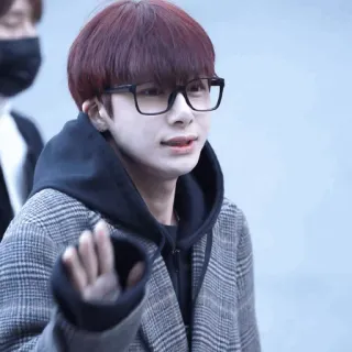 🌚 homme, lunettes, manteau, coréen, asiatique, jeune adulte, portrait whatsapp sticker