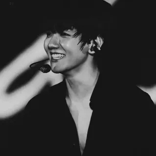 🥀 piosenkarz, kpop, idol, muzyka, występ, portret, mężczyzna telegram sticker