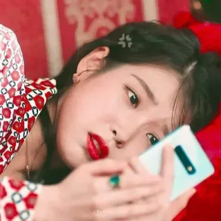 💭 IU IU, K-Pop, Cantante Coreana, Pop Coreano telegram sticker