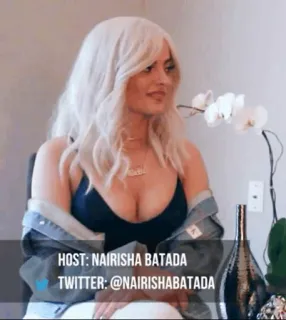 🐝 Nairisha Batada HOST: NAIRISHA BATADA
TWITTER: @NAIRISHABATADA Frau, Interview, Moderator, Promi whatsapp sticker