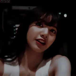 🎞 Lisa Kpop, Blackpink, Lisa, Cantora, Ídolo, Mulher, Feminino, Celebridade telegram sticker