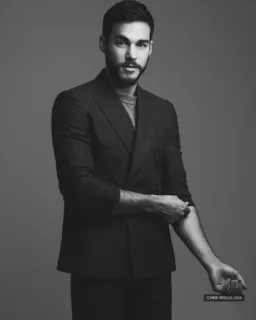 🌑 Chris Wood CHRIS-WOOD.ORG homme, acteur, portrait, célébrité, Chris Wood telegram sticker