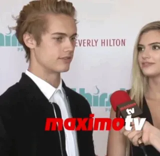 Neels @IwillBeInYourArmes whatsapp stickers