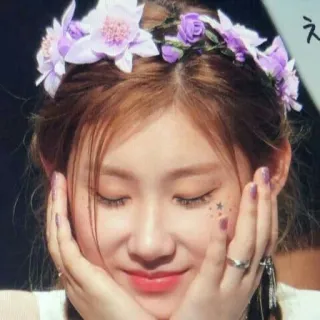 🥰 telegram sticker